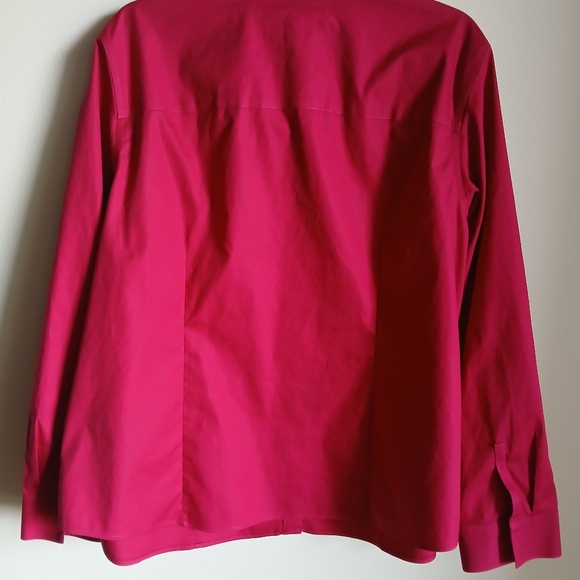 Chicos Red Non Iron Button Front Cotton Classic Blouse Top Size 4 Womens FLAW - Picture 7 of 9